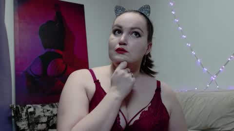 Kate online show from October 2025 09:16:01 PM