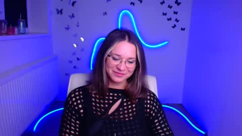 Susanna online show from December 2025 06:34:02 AM