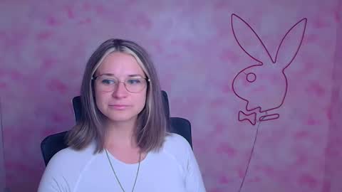 Susanna online show from January 2026 12:20:01 PM