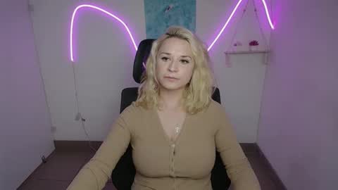 Susanna online show from May 2026 11:26:02 AM