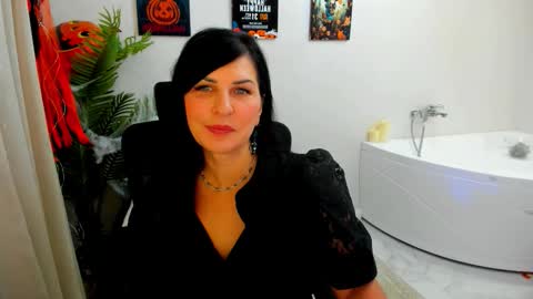 Ask me  online show from October 2025 04:13:01 AM