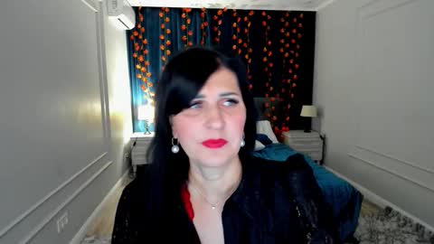 Ask me  online show from November 2025 03:48:01 AM