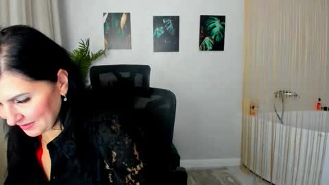 Ask me  online show from November 2025 03:50:02 AM