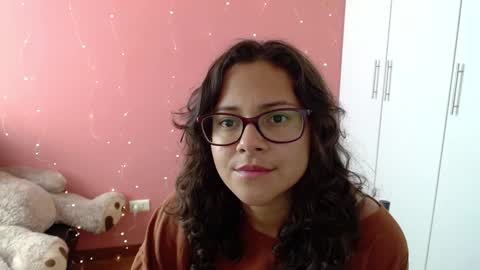 Mora Haze 3 online show from January 2025 06:57:01 PM