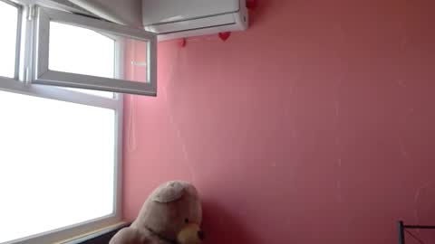 Mora Haze 3 online show from February 2025 05:38:02 PM