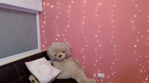 Mora Haze 3 online show from February 2025 10:04:02 AM