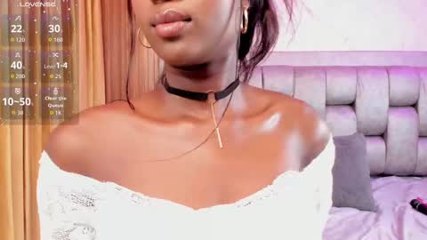 more hott online show from September 2025 07:14:02 PM