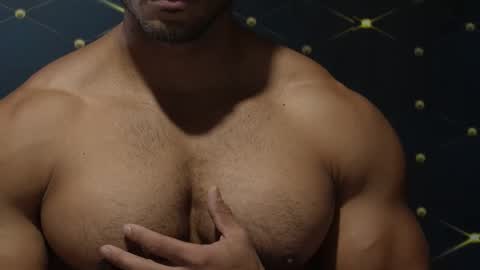 moreno1muscular online show from November 2025 10:04:02 AM