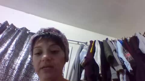 Snapshot of morfenblessed chatting on December 2025 10:37:02 PM morfenblessed online show from December 2025 10:37:02 PM