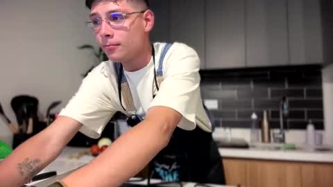 Snapshot of morgan_hiller chatting on September 2025 12:44:02 AM online show from September 2025 12:44:02 AM