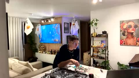 Snapshot of morgan_hiller chatting on November 2025 11:07:02 PM online show from November 2025 11:07:02 PM