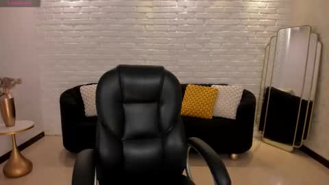 Snapshot of morganhicks chatting on November 2025 07:58:01 PM Morgan Hicks online show from November 2025 07:58:01 PM