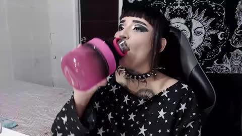 Morgan Moon online show from November 2025 10:47:02 PM