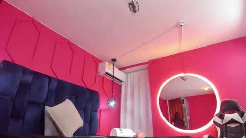 Snapshot of morita_mei chatting on November 2025 08:33:02 PM Morita online show from November 2025 08:33:02 PM