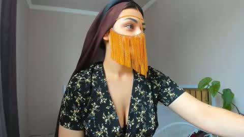 Medina online show from December 2025 07:59:01 AM