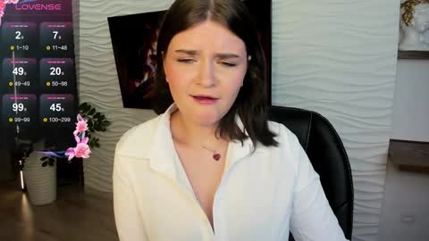 Snapshot of morygirl chatting on October 2025 01:09:02 PM mori online show from October 2025 01:09:02 PM