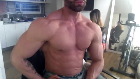 Snapshot of mosh2 chatting on September 2025 08:52:01 PM Kattie Mosh online show from September 2025 08:52:01 PM