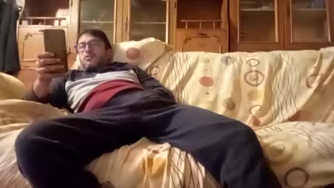 Snapshot of mospeleu chatting on December 2024 06:33:01 AM Nomadu online show from December 2024 06:33:01 AM