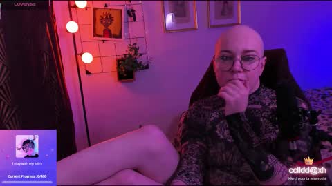 Snapshot of mossprince chatting on November 2025 04:20:01 PM Cernos online show from November 2025 04:20:01 PM