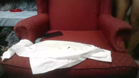 mothmon online show from December 2025 04:39:02 AM