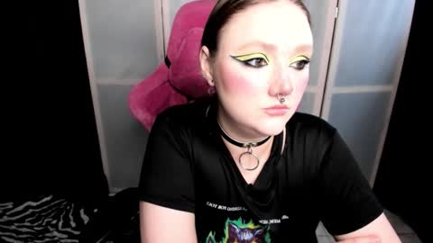 Snapshot of motorkate chatting on October 2025 01:35:01 AM motorkate online show from October 2025 01:35:01 AM