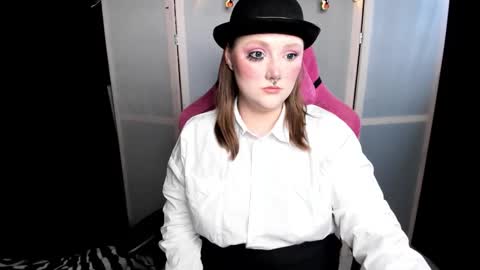 Snapshot of motorkate chatting on October 2025 03:54:02 AM motorkate online show from October 2025 03:54:02 AM