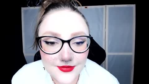 Snapshot of motorkate chatting on December 2025 11:34:02 PM motorkate online show from December 2025 11:34:02 PM