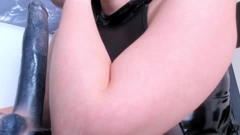 QUEEN CLARA online show from February 2025 10:13:01 PM