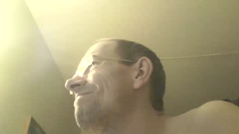 Snapshot of moviem1978 chatting on February 2025 05:15:02 PM Frederik online show from February 2025 05:15:02 PM