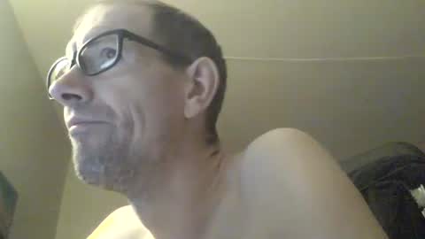 Snapshot of moviem1978 chatting on February 2025 05:44:01 PM Frederik online show from February 2025 05:44:01 PM