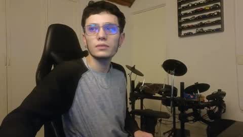 Andy online show from November 2025 08:41:02 PM