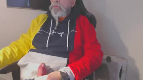 mr_boombastic2021 online show from January 2025 11:25:01 AM