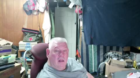 Snapshot of mr_canoe_licker_69 chatting on December 2024 03:44:01 PM mr_canoe_licker_69 online show from December 2024 03:44:01 PM