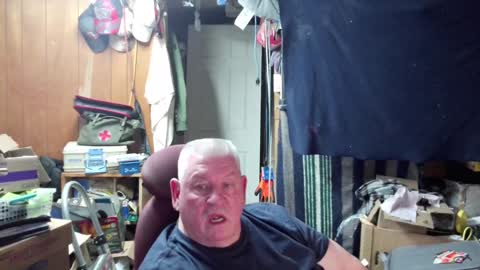 Snapshot of mr_canoe_licker_69 chatting on December 2024 09:02:01 PM mr_canoe_licker_69 online show from December 2024 09:02:01 PM