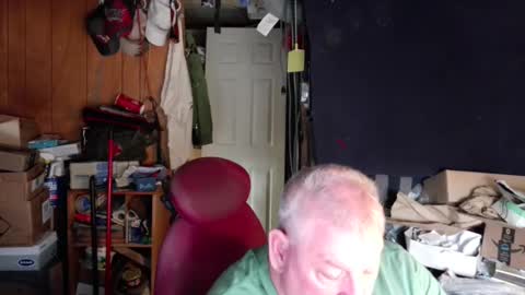 Snapshot of mr_canoe_licker_69 chatting on December 2024 02:39:02 PM mr_canoe_licker_69 online show from December 2024 02:39:02 PM