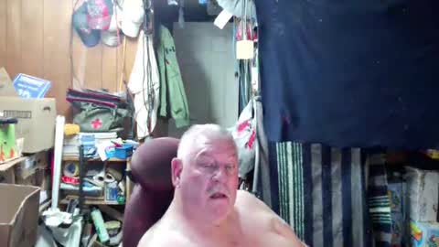 Snapshot of mr_canoe_licker_69 chatting on December 2024 08:25:02 PM mr_canoe_licker_69 online show from December 2024 08:25:02 PM