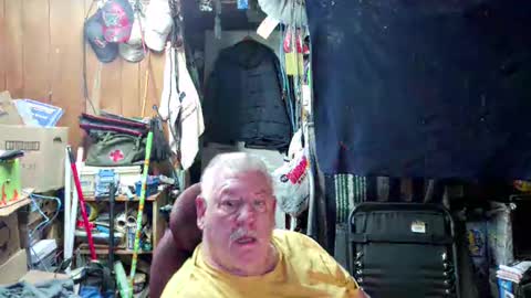 Snapshot of mr_canoe_licker_69 chatting on January 2025 12:55:01 PM mr_canoe_licker_69 online show from January 2025 12:55:01 PM
