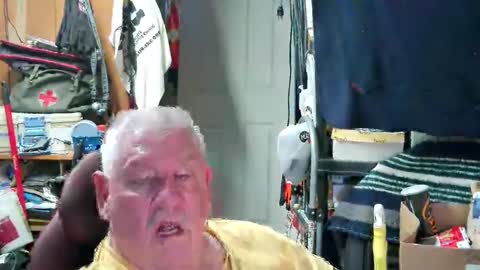 Snapshot of mr_canoe_licker_69 chatting on January 2025 07:48:01 PM mr_canoe_licker_69 online show from January 2025 07:48:01 PM