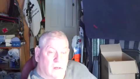 Snapshot of mr_canoe_licker_69 chatting on February 2025 07:30:02 PM mr_canoe_licker_69 online show from February 2025 07:30:02 PM
