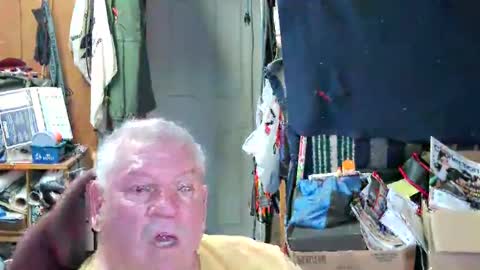 Snapshot of mr_canoe_licker_69 chatting on March 2025 09:17:01 PM mr_canoe_licker_69 online show from March 2025 09:17:01 PM