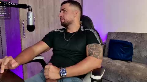 Snapshot of mr_david_cox chatting on February 2025 12:41:01 AM David online show from February 2025 12:41:01 AM