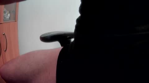 Snapshot of mr_funtease chatting on March 2025 09:29:02 PM Fit and Fun....10 Hung online show from March 2025 09:29:02 PM