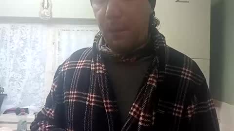 mr_i_ online show from December 2025 10:10:02 AM