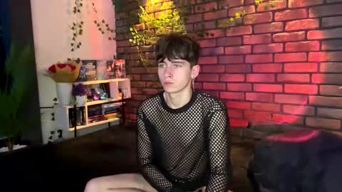 Snapshot of mr_lucky_guy chatting on January 2025 07:07:02 AM Kris online show from January 2025 07:07:02 AM