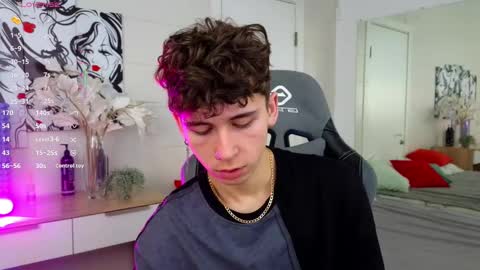 Snapshot of mr_lucky_guy chatting on February 2025 06:57:01 AM Kris online show from February 2025 06:57:01 AM