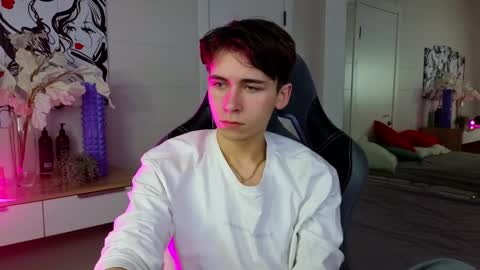 Snapshot of mr_lucky_guy chatting on February 2025 08:10:01 PM Kris online show from February 2025 08:10:01 PM