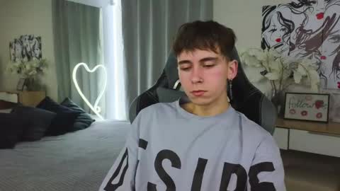 Snapshot of mr_lucky_guy chatting on February 2025 06:52:01 PM Kris online show from February 2025 06:52:01 PM