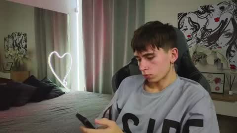 Snapshot of mr_lucky_guy chatting on February 2025 02:03:02 AM Kris online show from February 2025 02:03:02 AM