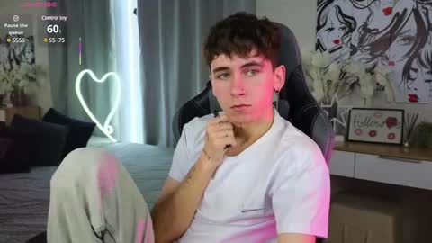 Snapshot of mr_lucky_guy chatting on March 2025 05:00:02 PM Kris online show from March 2025 05:00:02 PM