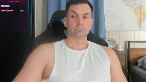 Snapshot of mr_mac69 chatting on February 2025 06:09:02 PM Cam online show from February 2025 06:09:02 PM